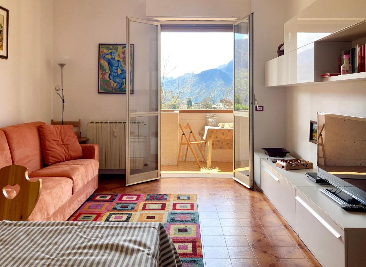 Mountain View Charming Apartment Moggio  Bagian luar foto