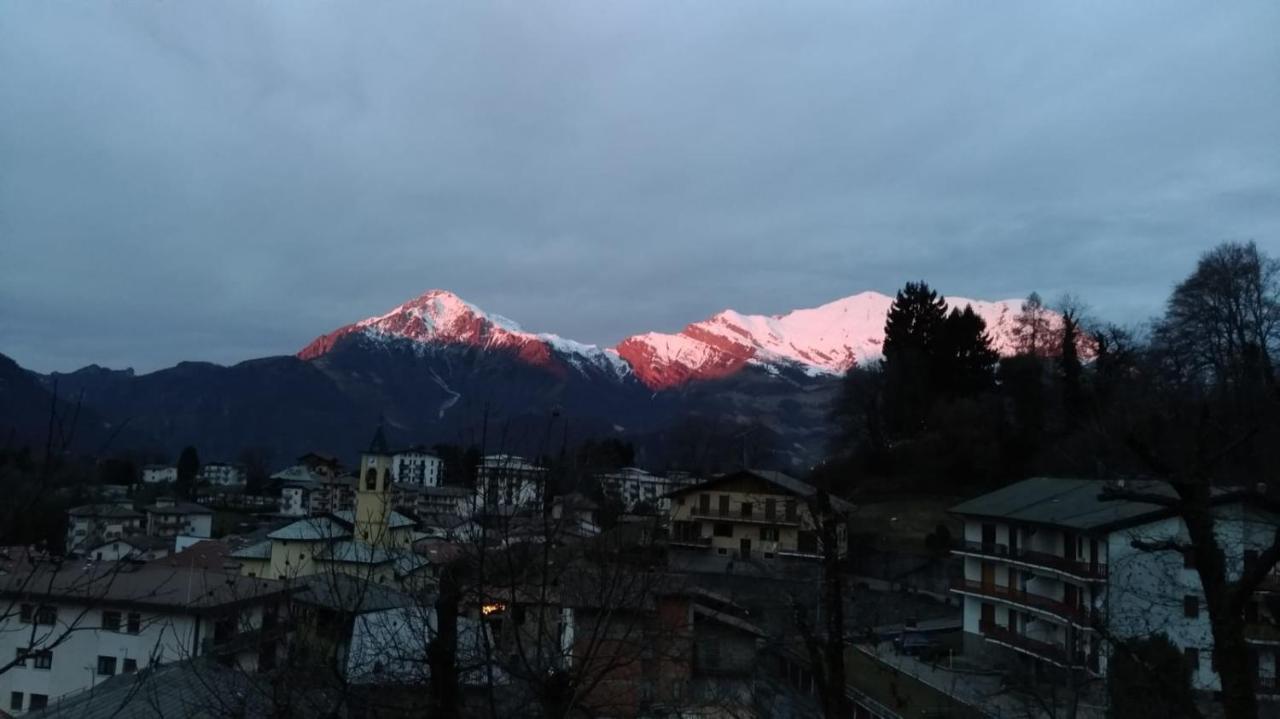 Mountain View Charming Apartment Moggio  Bagian luar foto